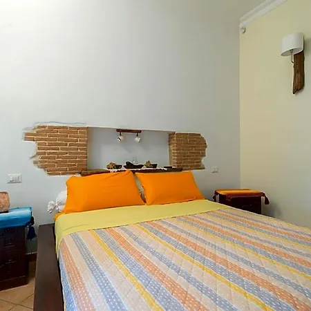 Corte Del Re Dimora Storica Bed & Breakfast Napoli