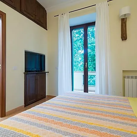 Corte Del Re Dimora Storica 4* Napoli