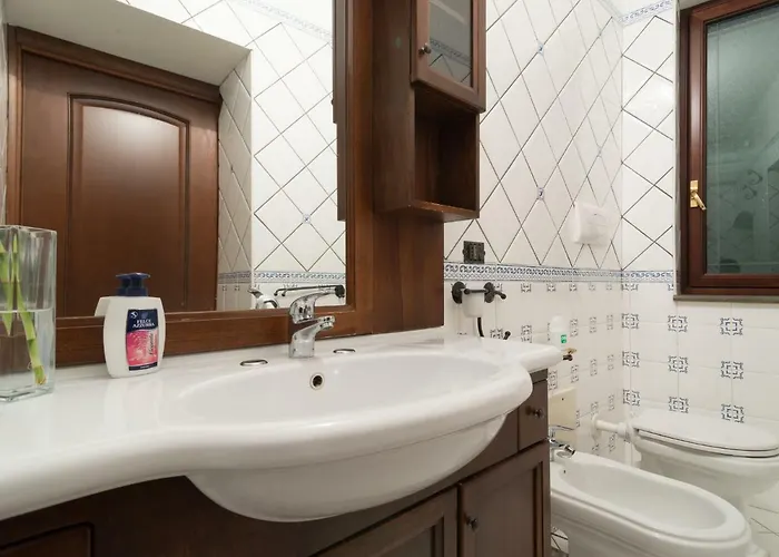 Corte Del Re Dimora Storica 4* Neapol