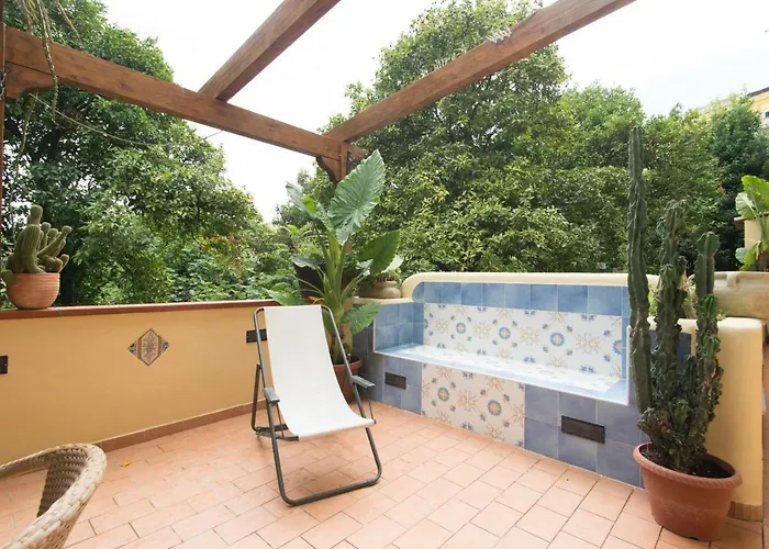 Corte Del Re Dimora Storica Bed and Breakfast Νάπολη